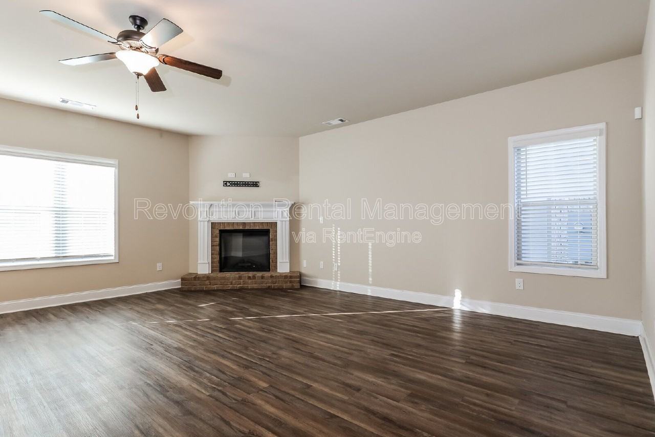 2287 Church St - Photo 4 of 17