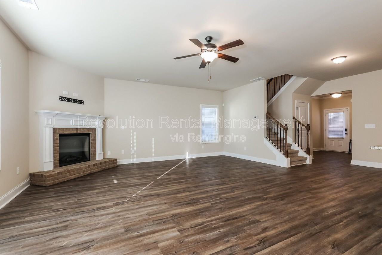 2287 Church St - Photo 5 of 17