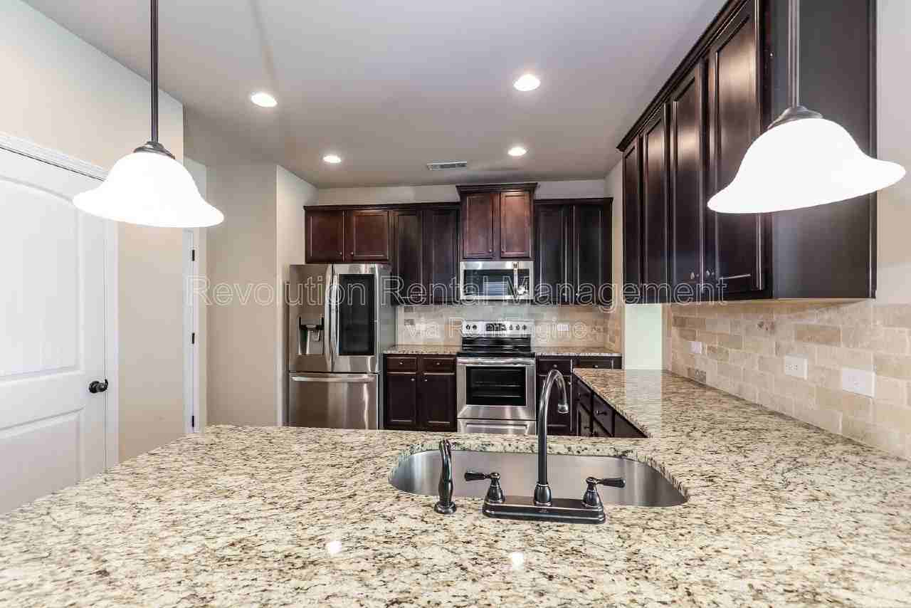 2287 Church St - Photo 7 of 17