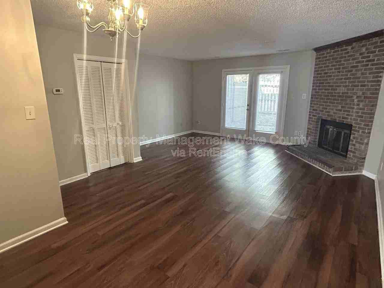 1410 Kent Rd - Photo 2 of 32