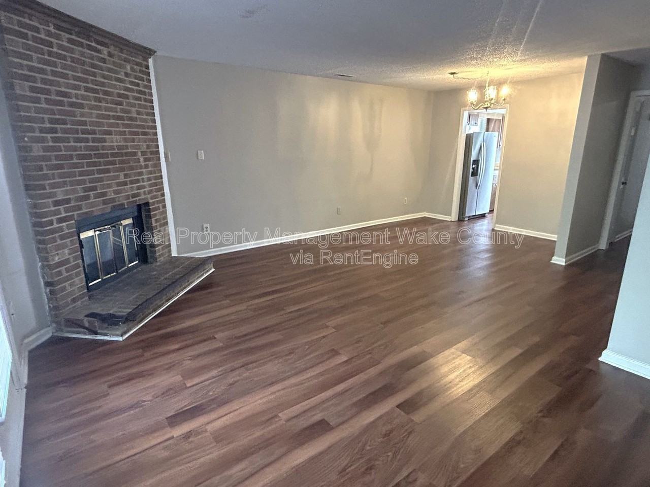 1410 Kent Rd - Photo 3 of 32