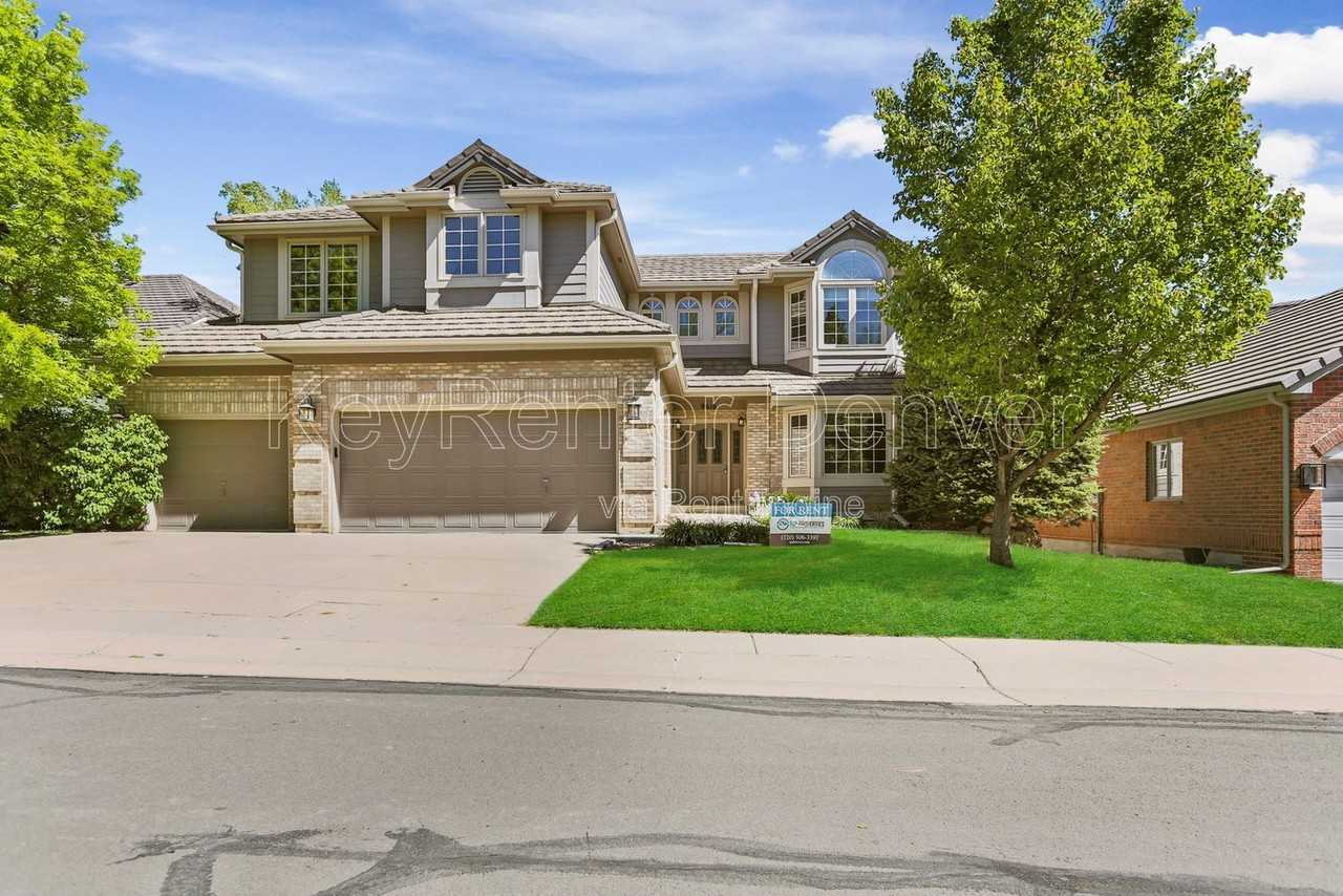 9616 E Maplewood Cir - Photo 2 of 20