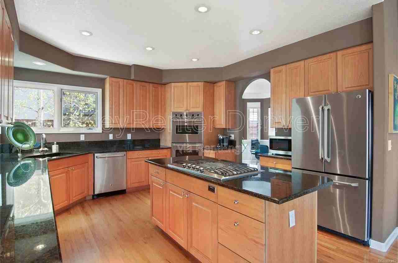 9616 E Maplewood Cir - Photo 6 of 20