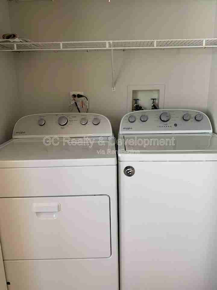 5474 Ridge Xing - Photo 4 of 28