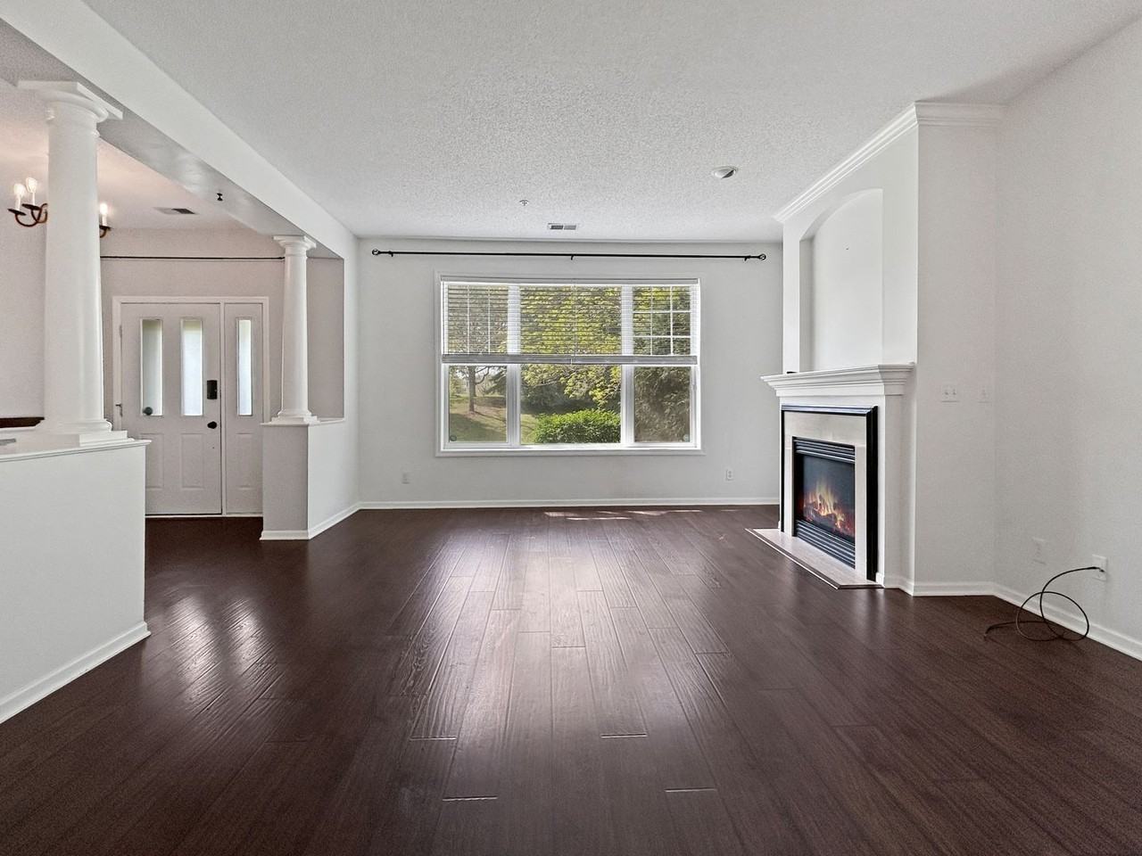 8449 Forestview Ln N - Photo 7 of 37