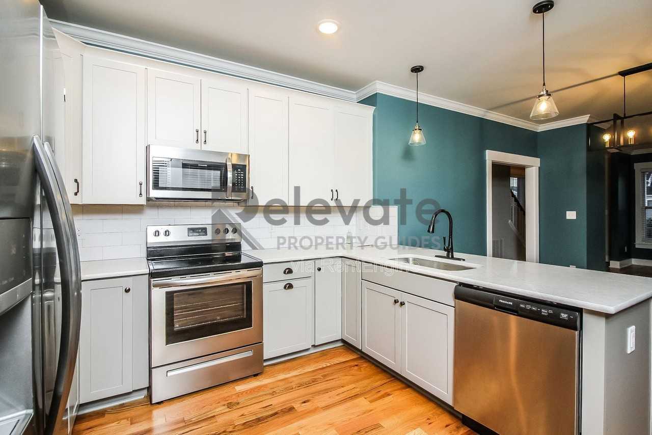 3002 P St - Photo 6 of 27