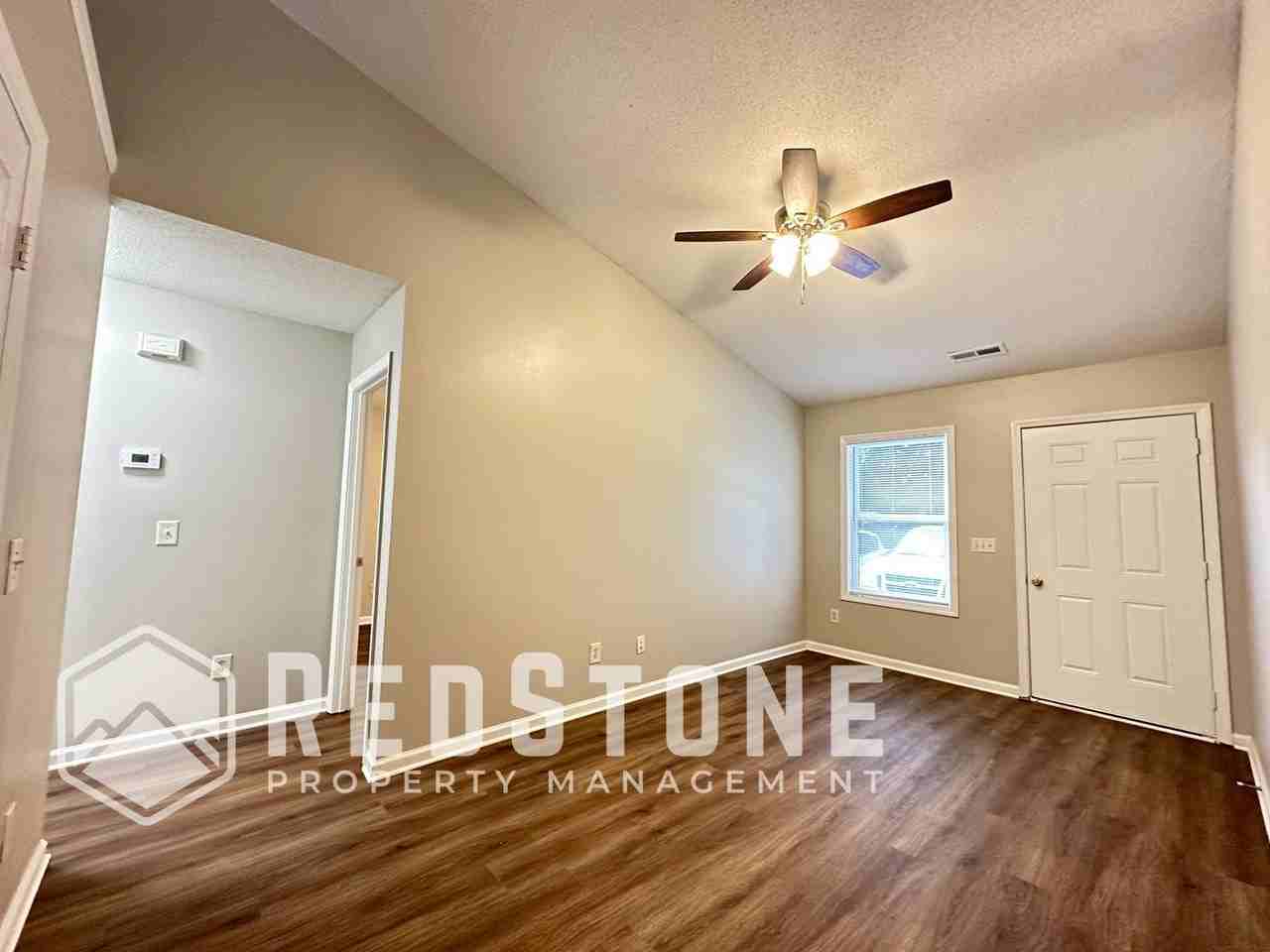 502 Lashley St #G - Photo 2 of 15