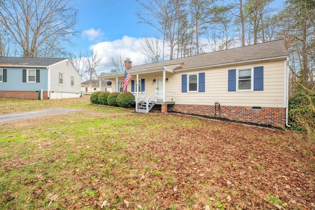 8323 Outpost Cir - Photo 3 of 27