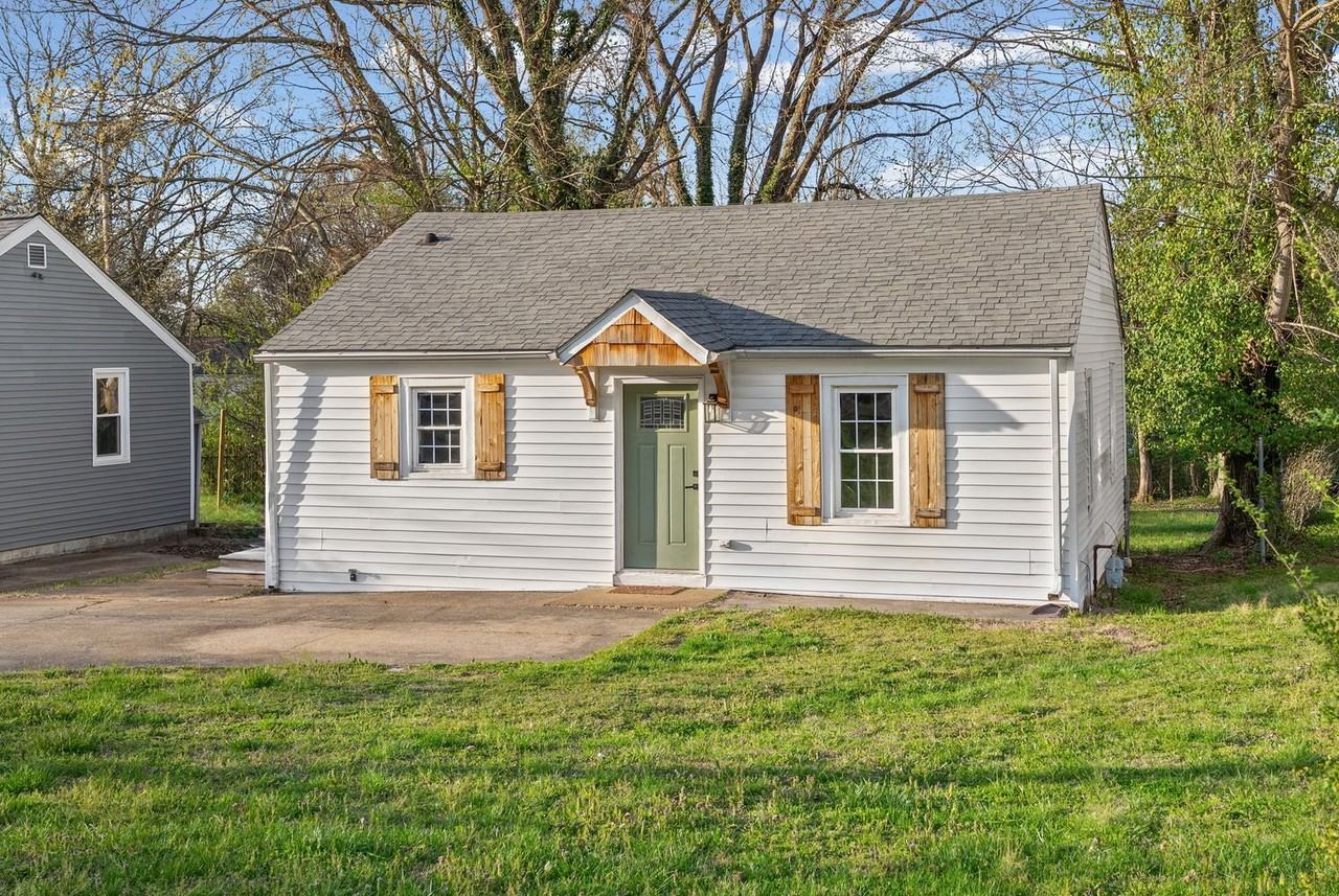 1251 Daniel St - Photo 2 of 26