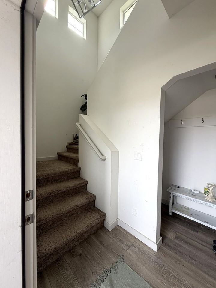 5895 N Lakeshore Way - Photo 3 of 17