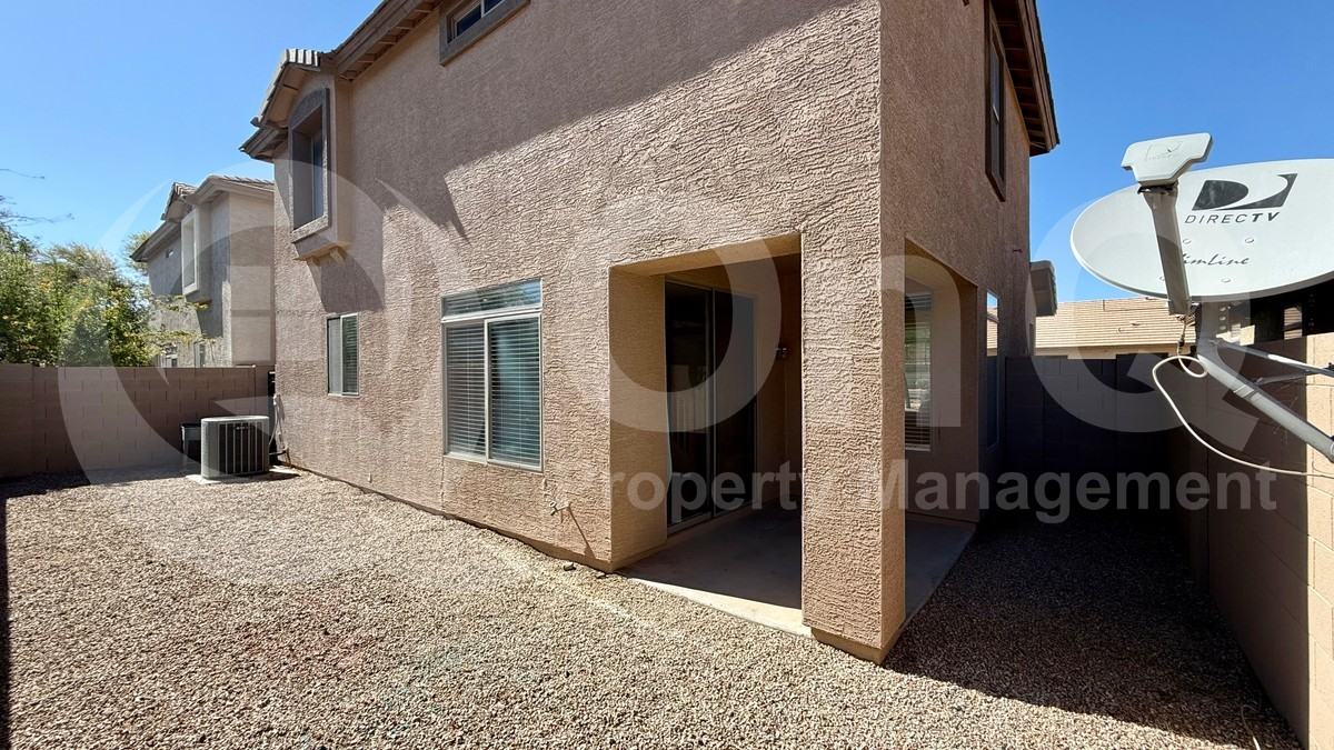 1913 E Hawken Pl - Photo 3 of 20