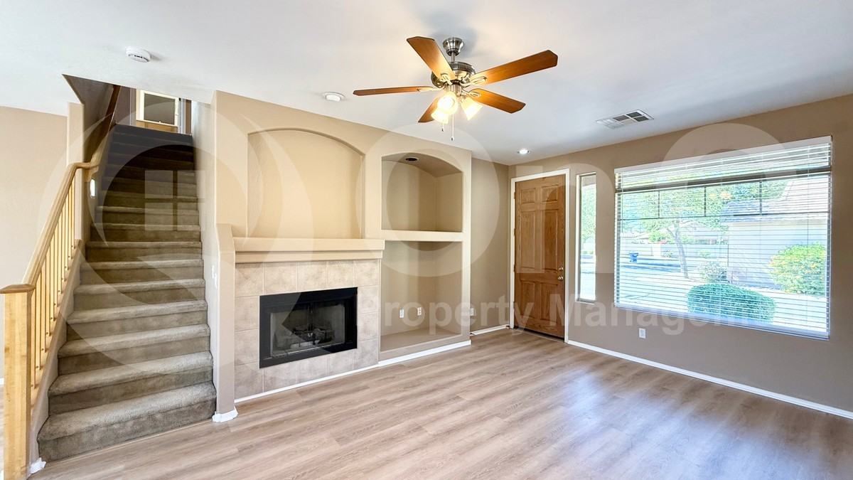 1913 E Hawken Pl - Photo 5 of 20