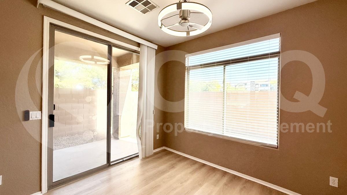 1913 E Hawken Pl - Photo 6 of 20