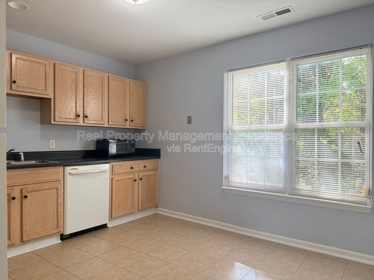 12 Red Ln #B - Photo 7 of 24