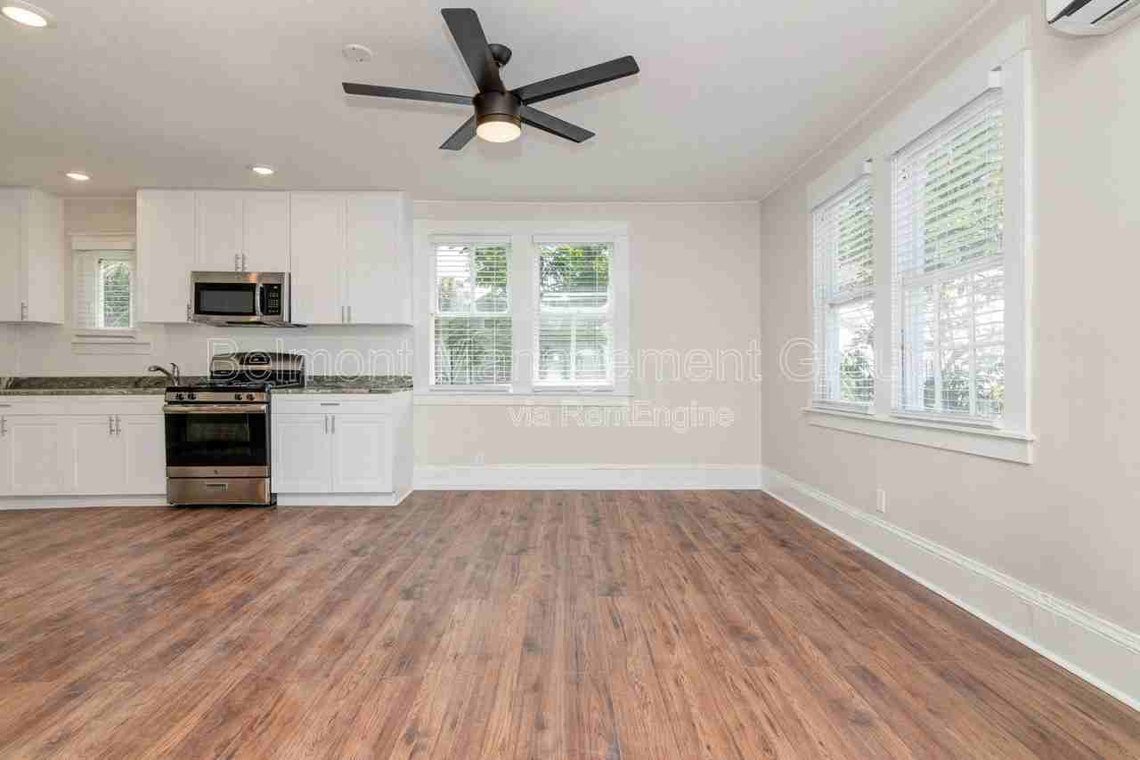 611 S Park Ave #8 - Photo 3 of 16