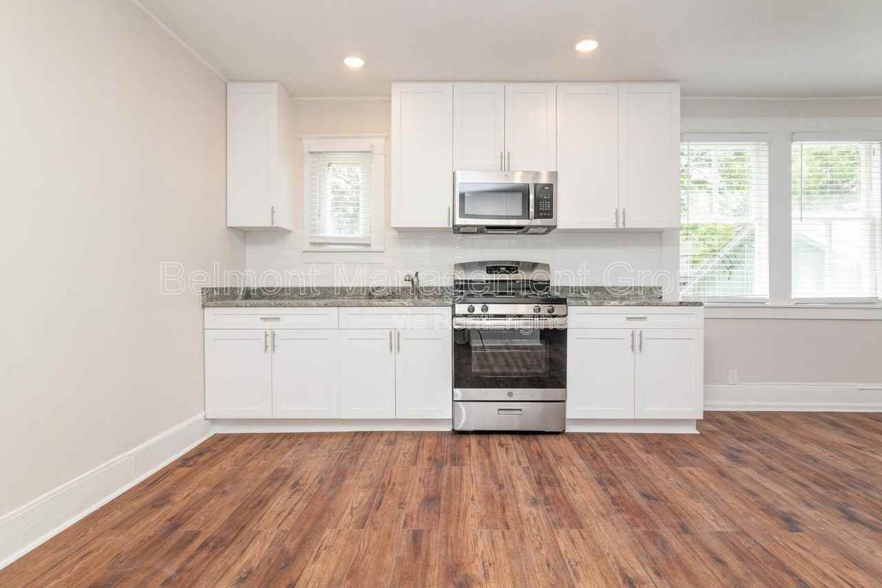 611 S Park Ave #8 - Photo 6 of 16