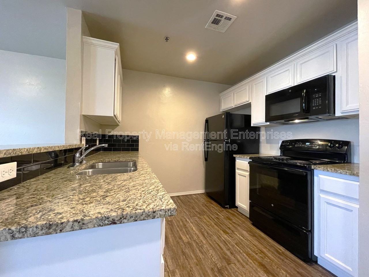 2442 Nw 39th St #204 - Photo 6 of 14