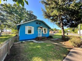 featured image of 3154 Stockton St