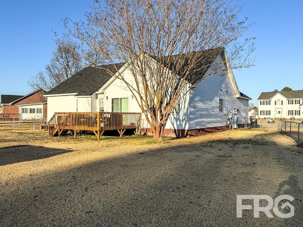 103 Thomick Pl - Photo 4 of 7