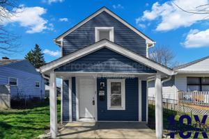 featured image of 2767 Hiawatha St