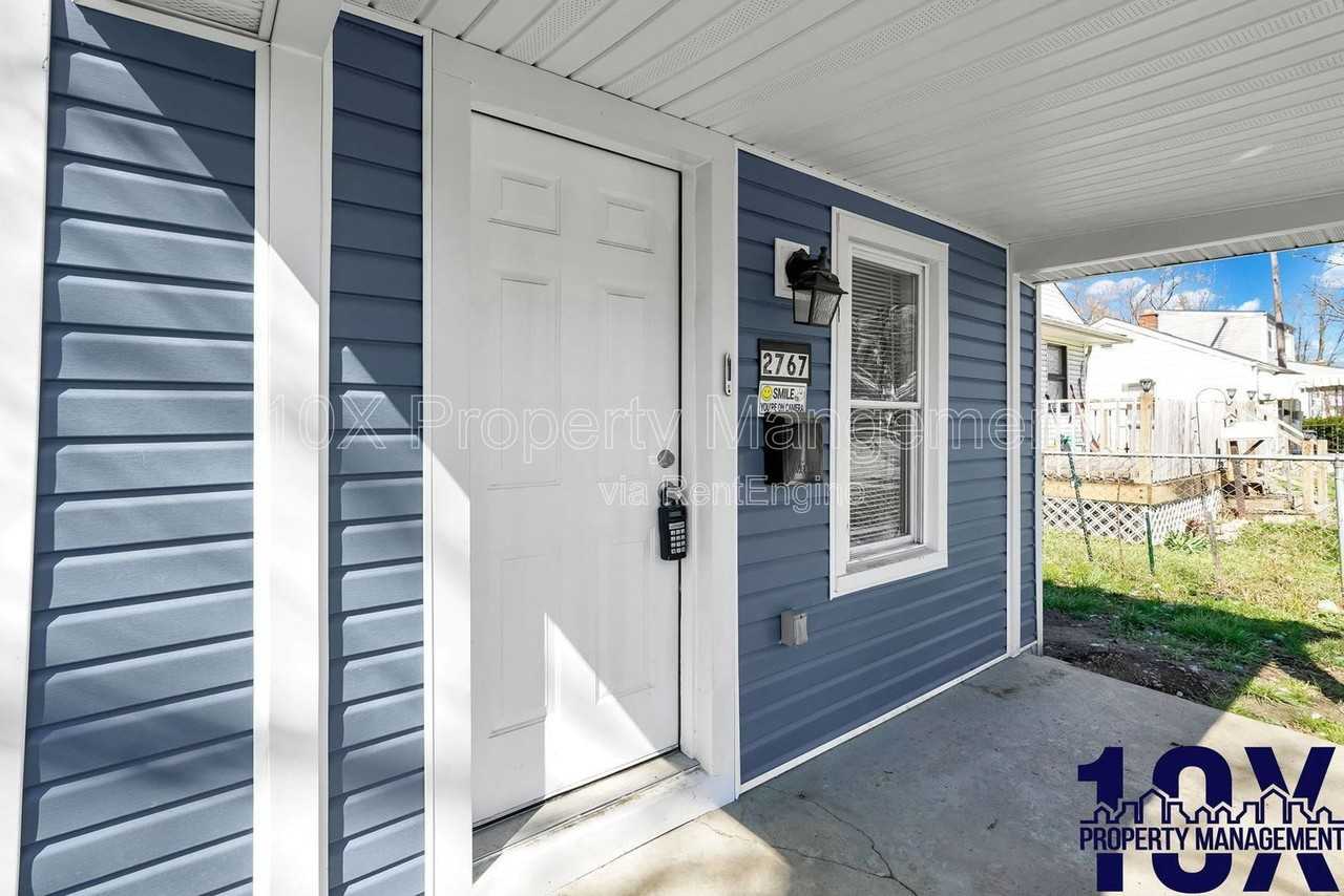 2767 Hiawatha St - Photo 4 of 26