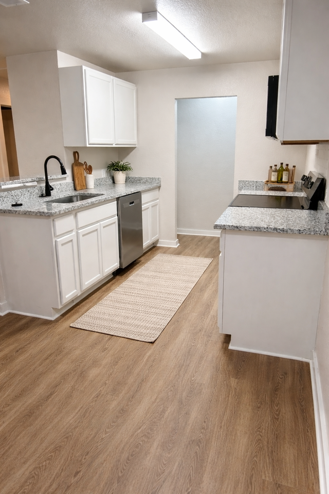 301 Schumacher Dr - Photo 3 of 9