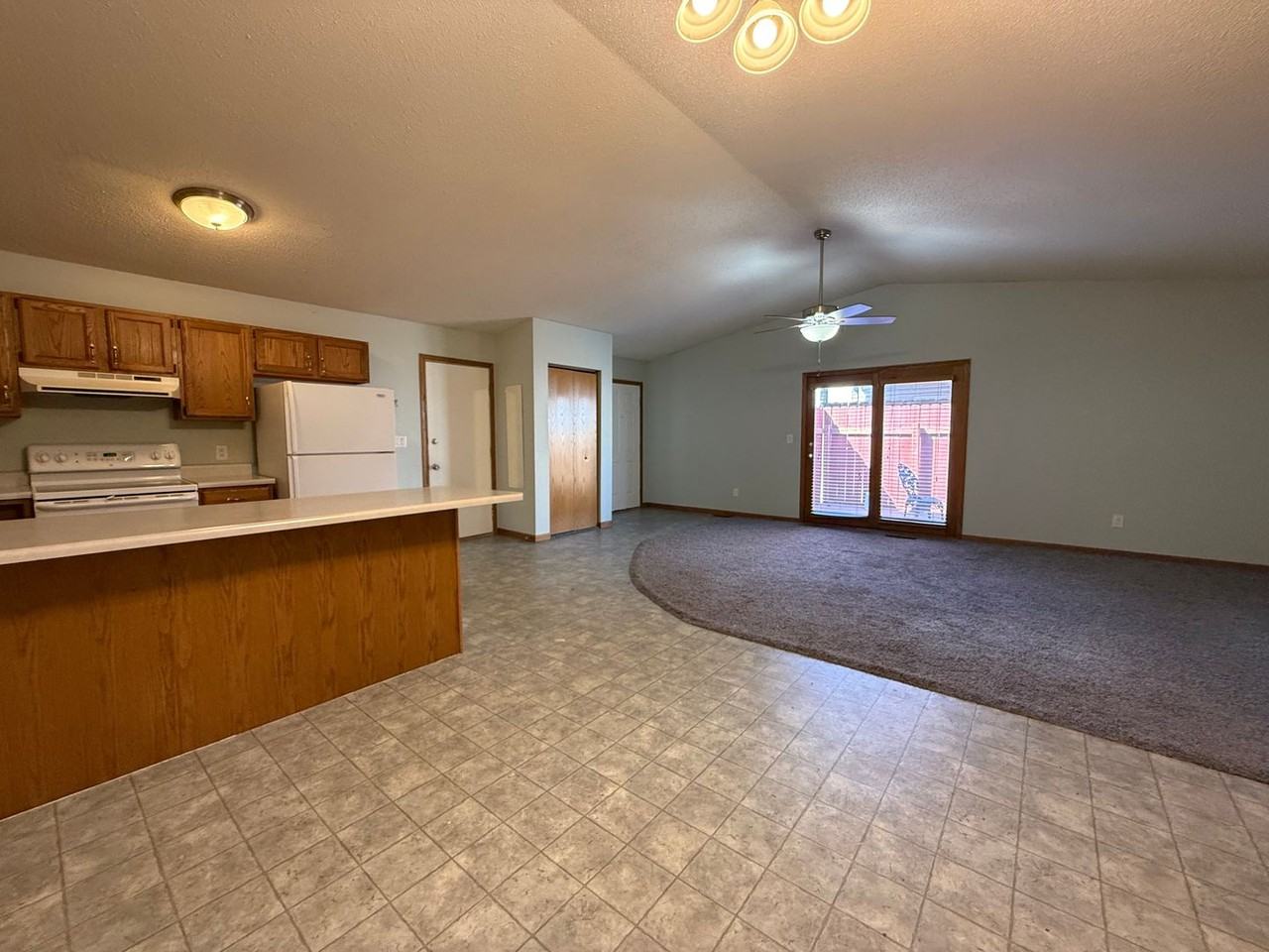 155 Wintergreen Dr - Photo 3 of 9