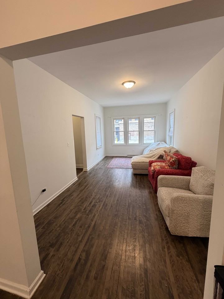 3846 N Troy St #1 - Photo 4 of 15