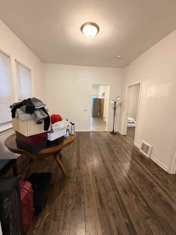 3846 N Troy St #1 - Photo 5 of 15