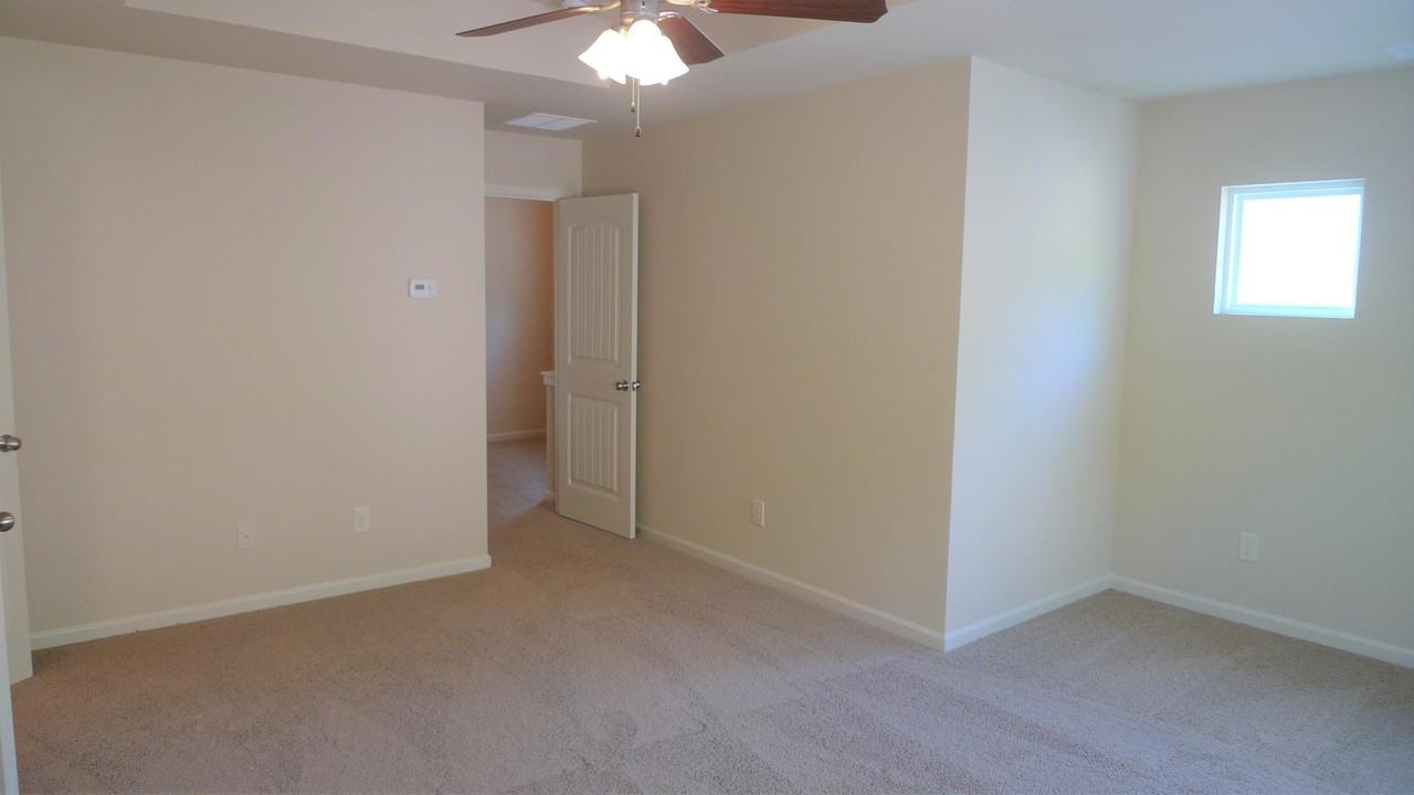 1840 Homeside Dr - Photo 3 of 10