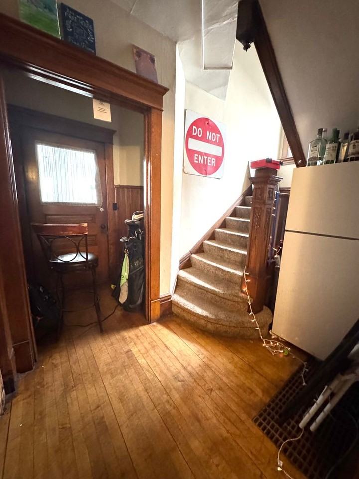 1821 E 1st St - Photo 6 of 21