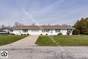 featured image of 608 W Dennis St