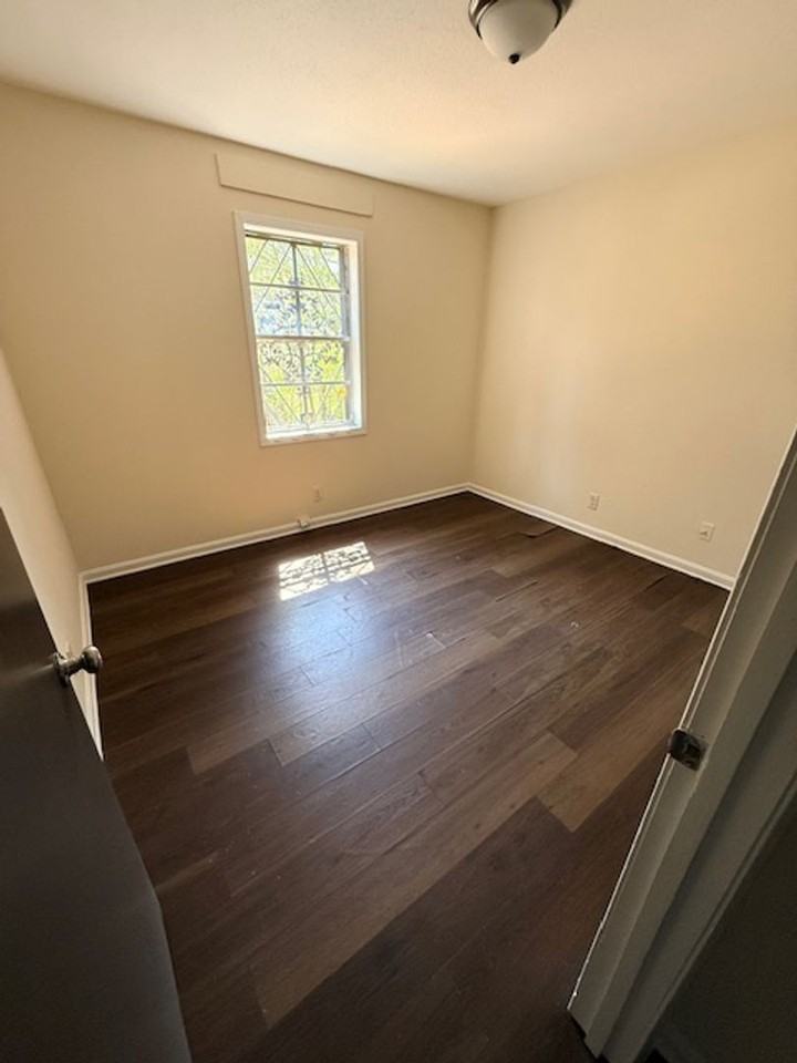 3624 36th Ct - Photo 2 of 9