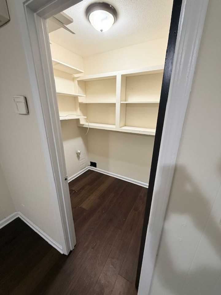 3624 36th Ct - Photo 7 of 9