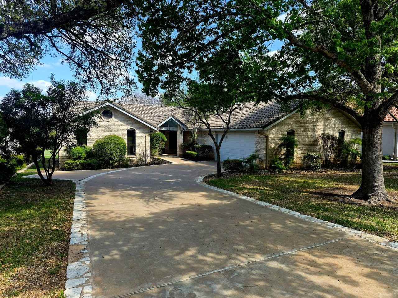 16 Tiburon Dr - Photo 2 of 25