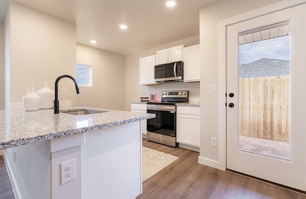 8910 Hockley St - Photo 5 of 10