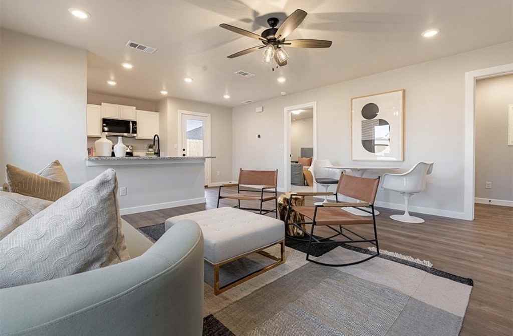 8910 Hockley St - Photo 6 of 10