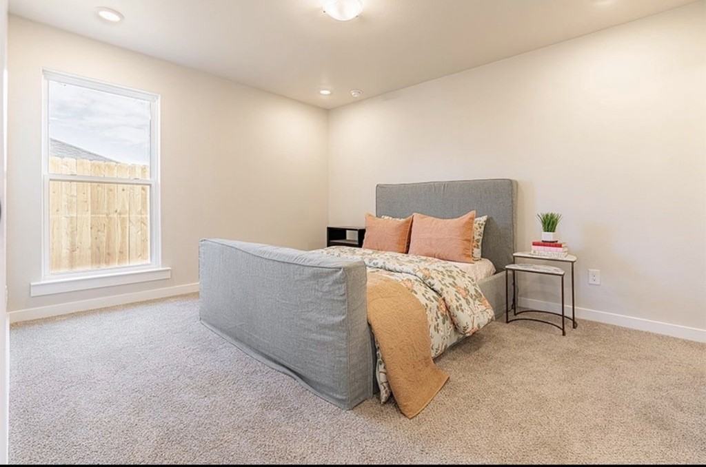 8910 Hockley St - Photo 7 of 10