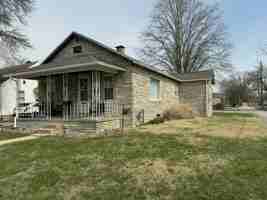 featured image of 629 S 30th St