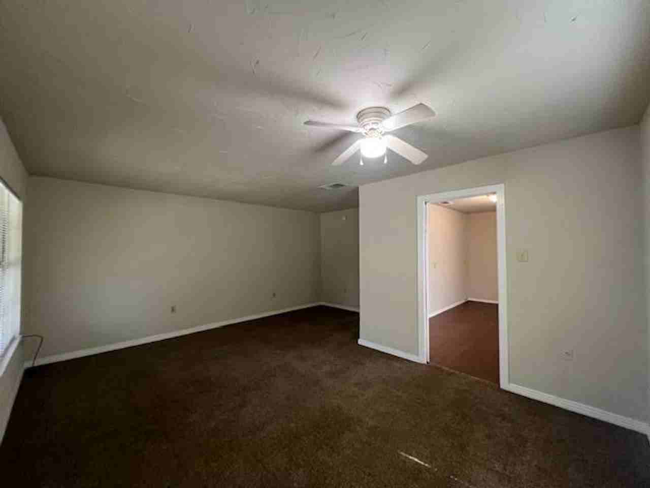 1906 Bosque Blvd - Photo 4 of 13