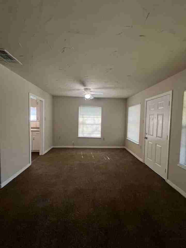 1906 Bosque Blvd - Photo 6 of 13