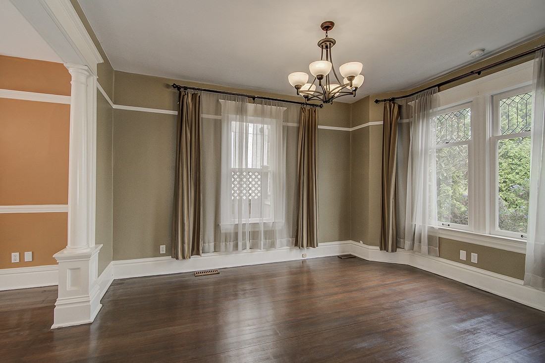 1405 4th Ave W - Photo 3 of 13