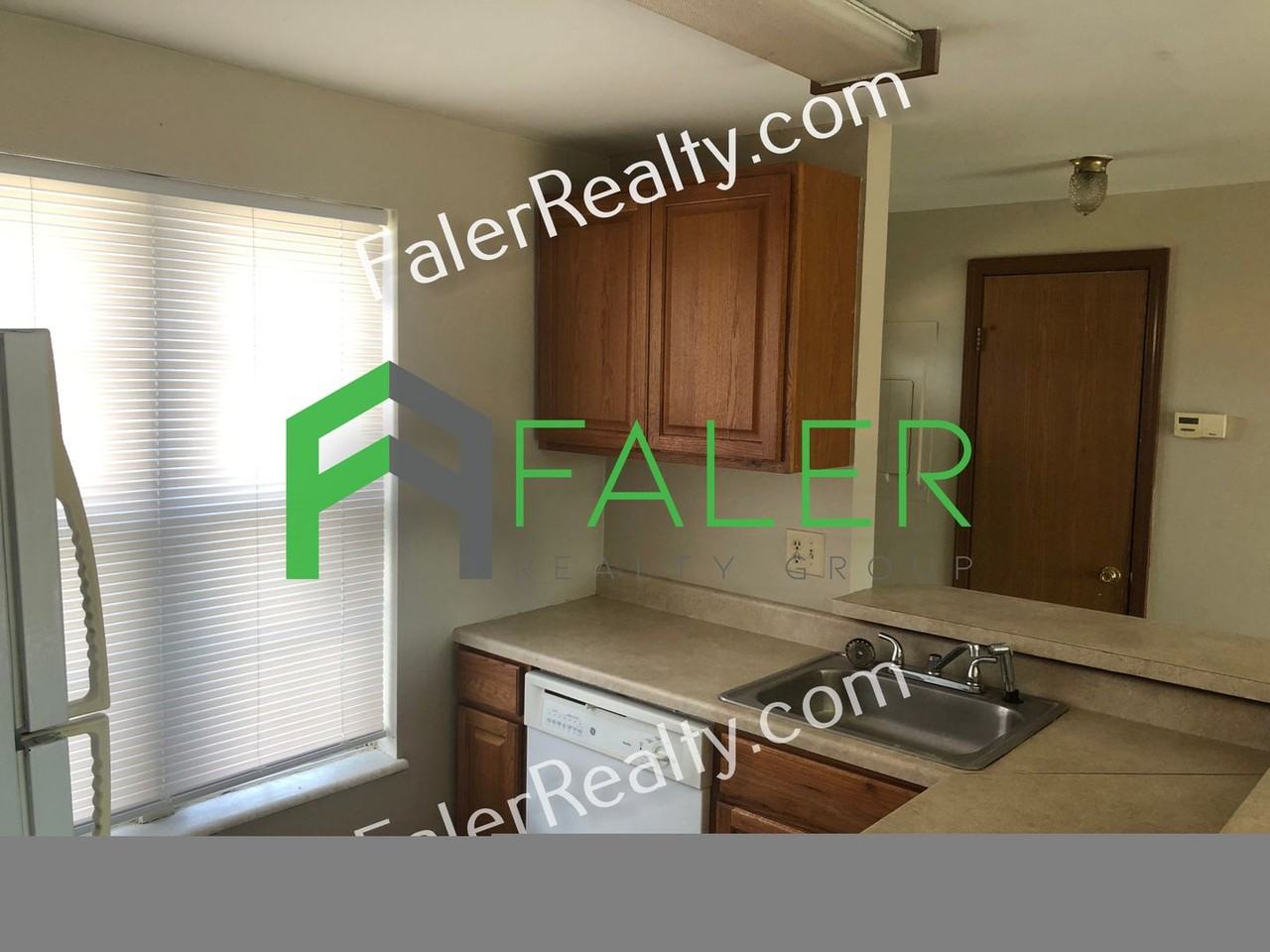 2151 Chapel Dr - Photo 7 of 12