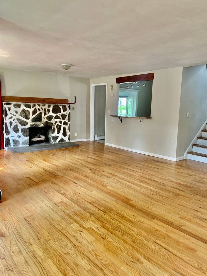 329 Salt Springs Rd - Photo 4 of 21