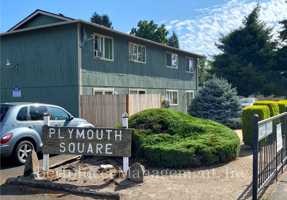 featured image of 809 Plymouth Dr Ne