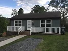 featured image of 910 Stonehenge Ave