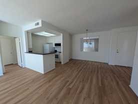 Manhattan Apartments - Photo 1 of 1