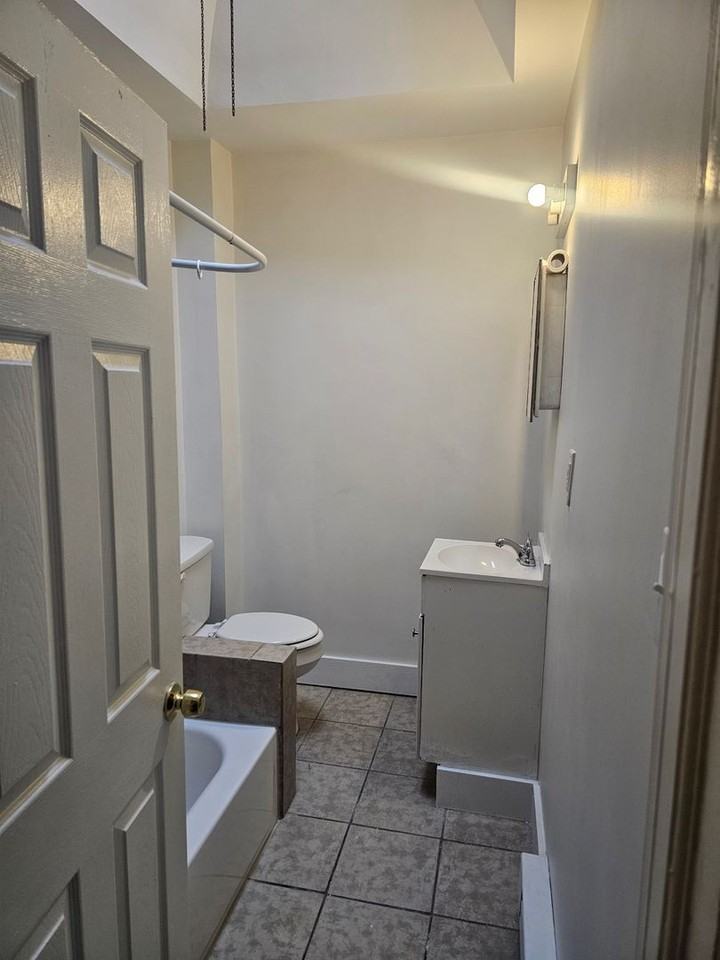 6524 Allman St - Photo 5 of 12