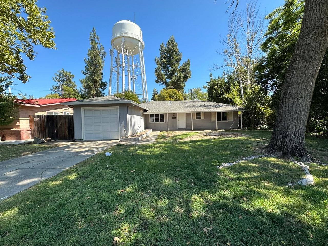 756 Oeste Dr - Photo 2 of 19