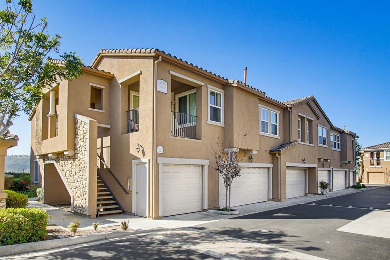 12680 Creekview Dr #143 - Photo 5 of 32